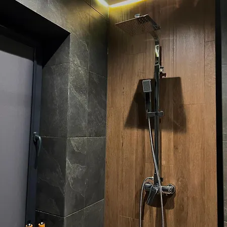 Gasthuis Stodola з чаном-джакузі *